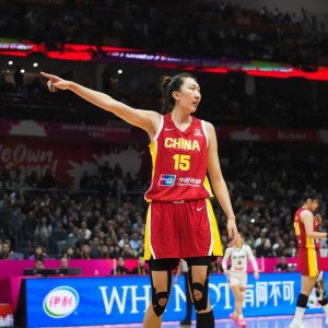 开云在线-全力冲击WNBA！中国女篮2米07王牌新目标确定：与李月汝同闪耀？