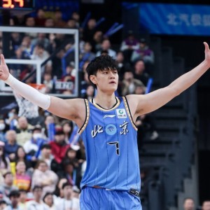 开云体育下载-时隔80天复出！曾凡博基本确定出战收官战 本季已缺席30场